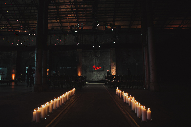 carriageworks_wedding_dan_oday_claire_oliver_australian_wedding_photographers_dan_oday_vogueweddings_vogue_carriageworks_weddings_sydney_043