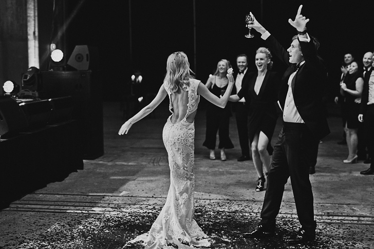 carriageworks_wedding_dan_oday_claire_oliver_australian_wedding_photographers_dan_oday_vogueweddings_vogue_carriageworks_weddings_sydney_carriageworks_sydney_030