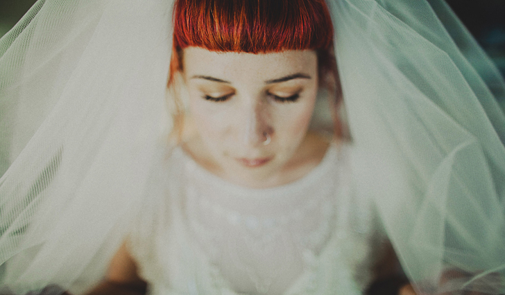 006_jewish_weddings_sydney_college_of_the_arts_wedding_pia_johaf_art_weddings_dan_oday_photography_jewish_wedding_photographer_red_haired_bride_tattoed_brides